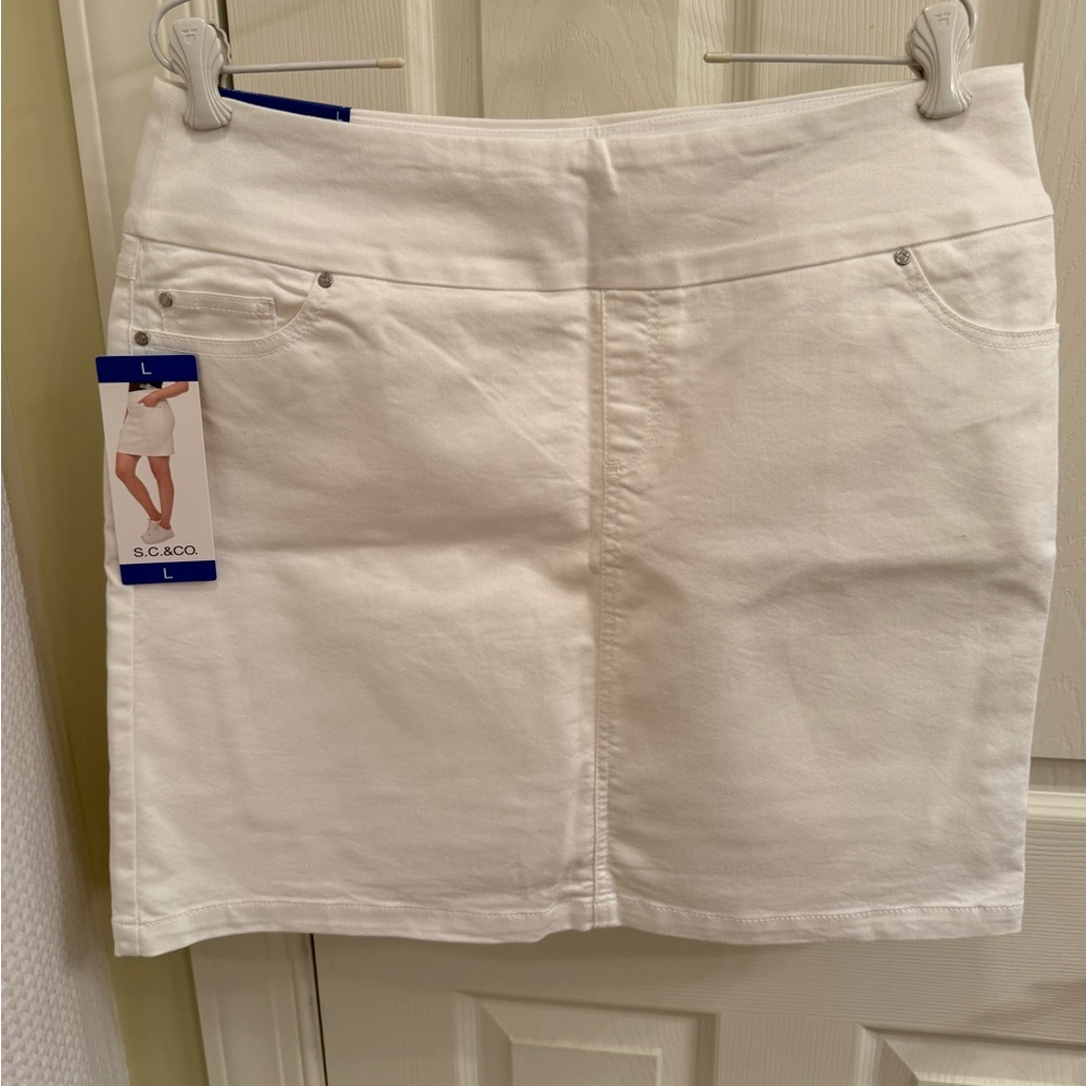 Women's White Skort